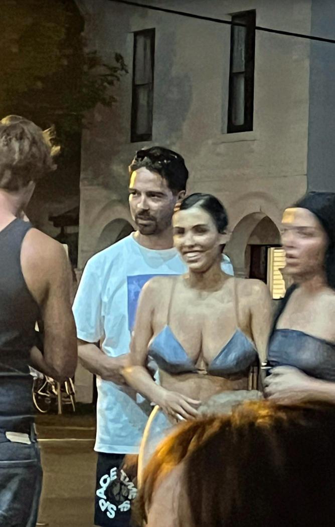 Insider Claims Reveal Extent Of Kanye West's Influence On Bianca Censori Insider Claims Reveal Extent Of Kanye West's Influence On Bianca Censori