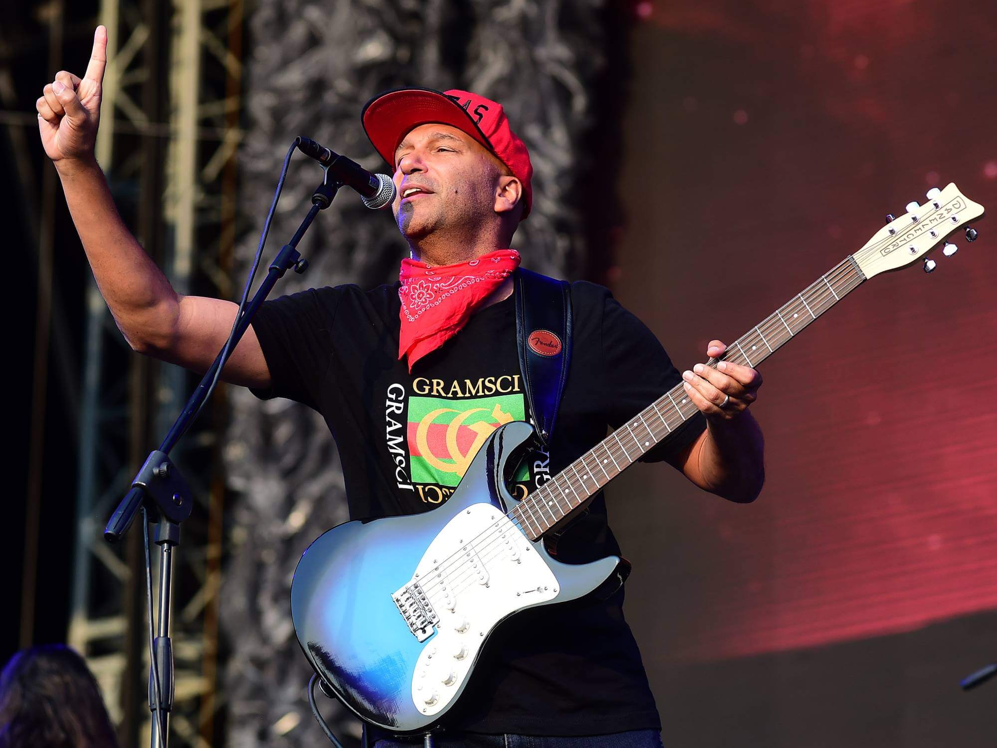 ΗΠΑ: Ο Tom Morello Των Rage Against The Machine Κατακεραυνώνει Τον Τραμπ ΗΠΑ: Ο Tom Morello Των Rage Against The Machine Κατακεραυνώνει Τον Τραμπ