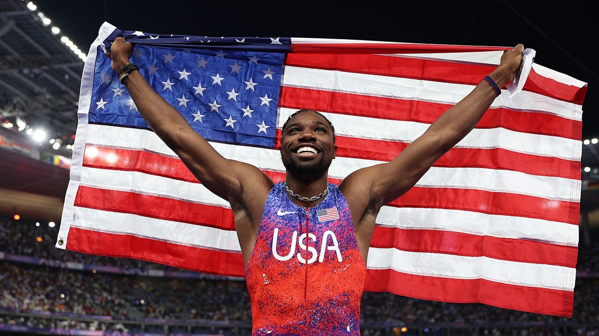 Is Tyreek Hill Faster Than Noah Lyles? Olympic Champion Michael Johnson Offers Insight Is Tyreek Hill Faster Than Noah Lyles? Olympic Champion Michael Johnson Offers Insight