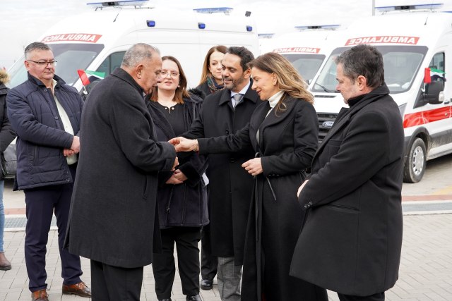 Istraživanje Ujedinjenih Arapskih Emirata: Vodič Za Avanturiste Istraživanje Ujedinjenih Arapskih Emirata: Vodič Za Avanturiste