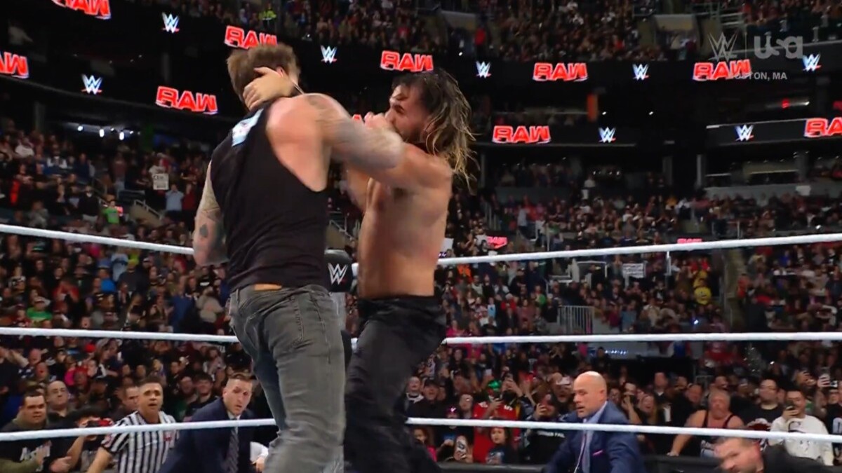 Jalen Brunson's Reaction To Missing CM Punk And Seth Rollins' WWE Raw Match Jalen Brunson's Reaction To Missing CM Punk And Seth Rollins' WWE Raw Match