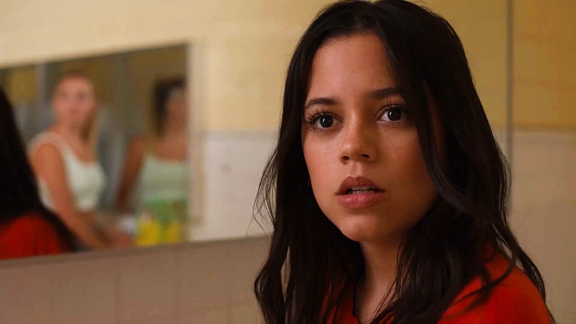 Jenna Ortega's New Look: Aging 10 Years Overnight? A Shocking Transformation Jenna Ortega's New Look: Aging 10 Years Overnight? A Shocking Transformation