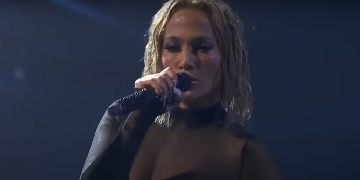 Jennifer Lopez Confirmed As American Music Awards Host For May Ceremony Jennifer Lopez Confirmed As American Music Awards Host For May Ceremony