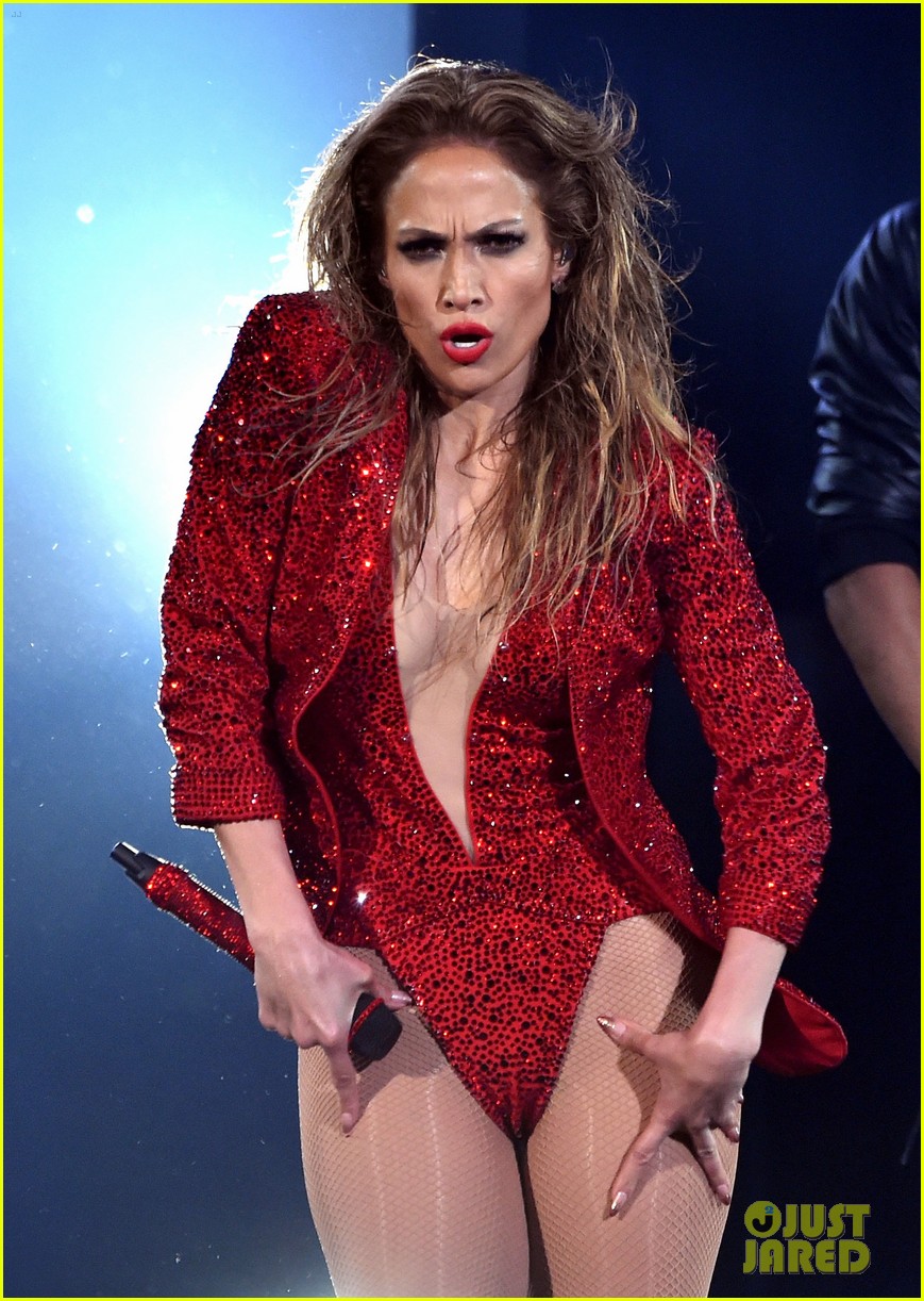 Jennifer Lopez: Witnessing A Legendary Performance Jennifer Lopez: Witnessing A Legendary Performance