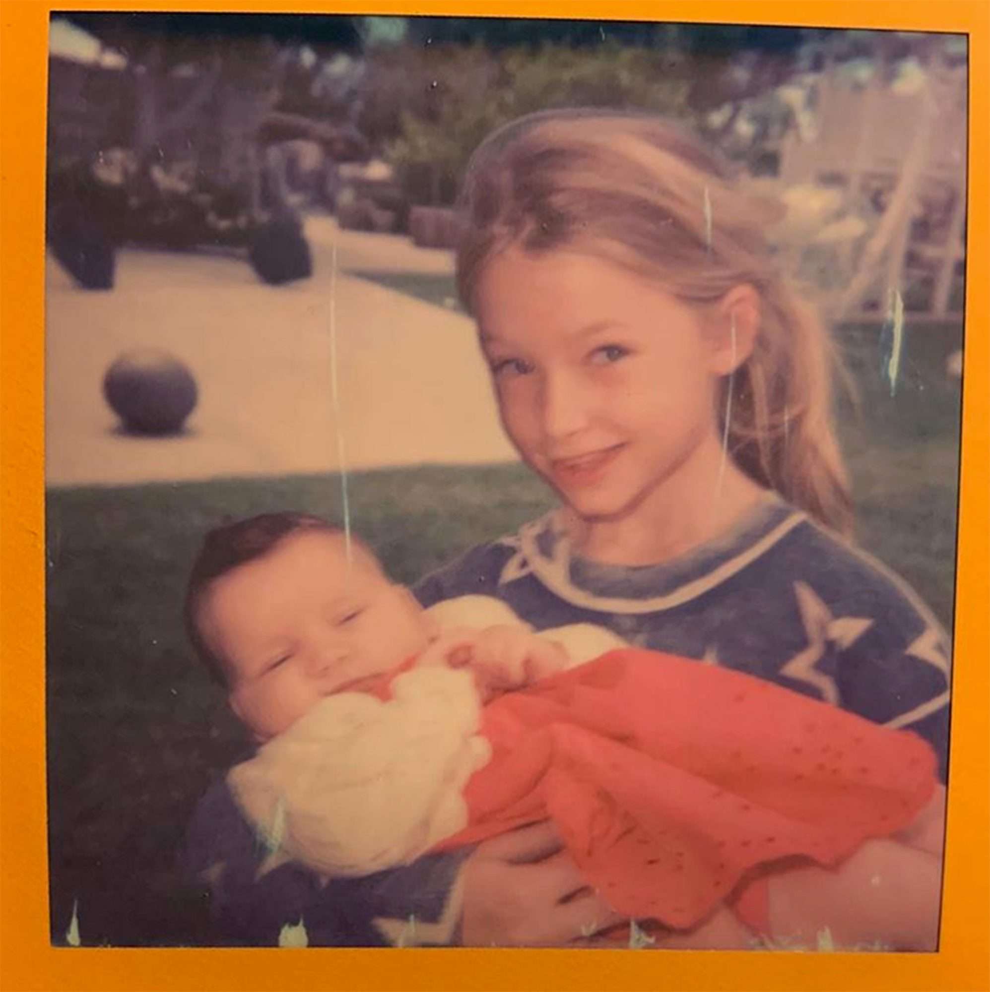 Jessica Simpson And 6-Year-Old Birdie Rock Matching Yellow Swimsuits Jessica Simpson And 6-Year-Old Birdie Rock Matching Yellow Swimsuits
