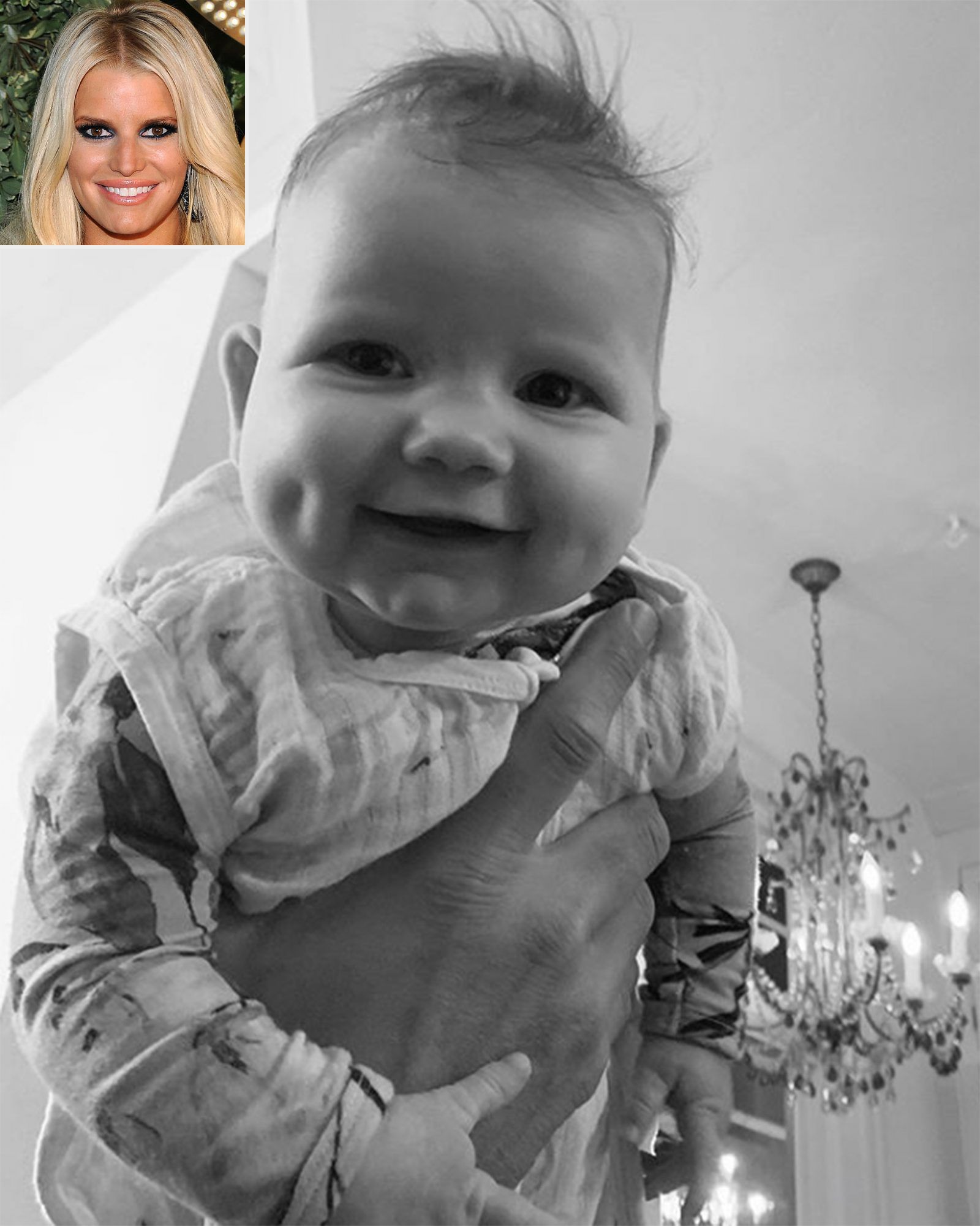 Jessica Simpson's Daughter Birdie, 6, Matches Mom In Yellow Swimsuits Jessica Simpson's Daughter Birdie, 6, Matches Mom In Yellow Swimsuits