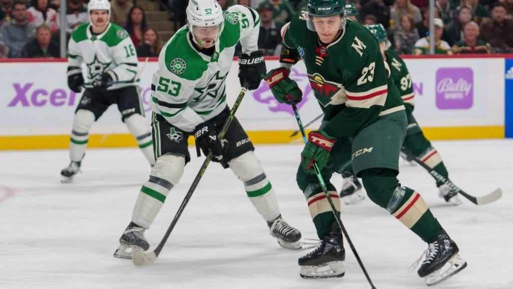 Johnston's Record-Setting Goal Propels Stars To Game 4 Win Against Avalanche Johnston's Record-Setting Goal Propels Stars To Game 4 Win Against Avalanche