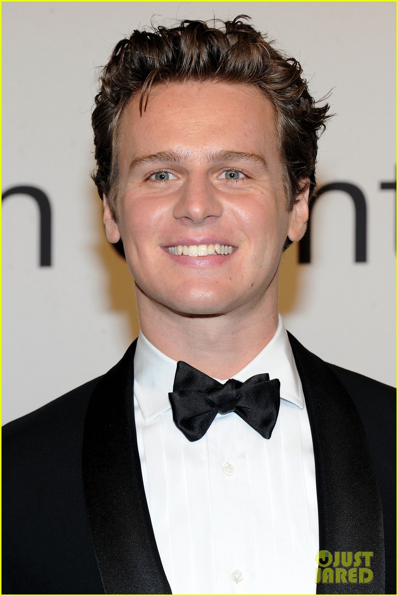 Jonathan Groff's Just In Time: A Night Of Support From Fellow Broadway Stars Jonathan Groff's Just In Time: A Night Of Support From Fellow Broadway Stars