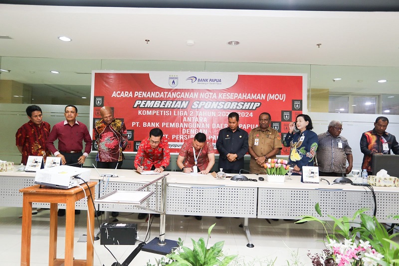 Kakanwil Papua Ajak Masyarakat Dukung Persipura: Dukungan Penting Untuk Klub Kebanggaan Papua Kakanwil Papua Ajak Masyarakat Dukung Persipura: Dukungan Penting Untuk Klub Kebanggaan Papua