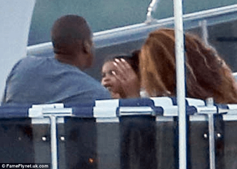 Κάνιε Γουέστ: Ζητεί Συγγνώμη Από Τον Jay-Z Και Την Beyoncé Κάνιε Γουέστ: Ζητεί Συγγνώμη Από Τον Jay-Z Και Την Beyoncé