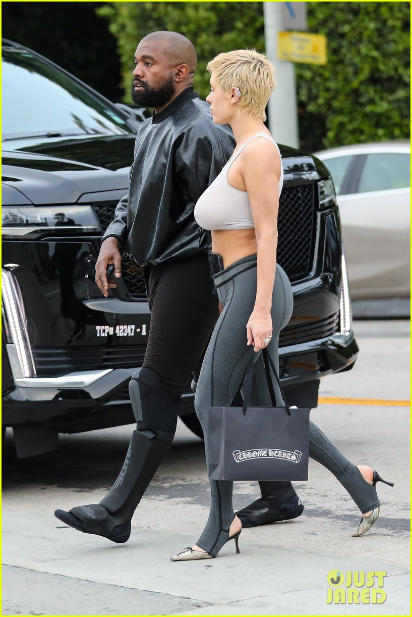 Kanye West And Bianca Censori: Analyzing Recent Public Outings And Fan Reactions Kanye West And Bianca Censori: Analyzing Recent Public Outings And Fan Reactions