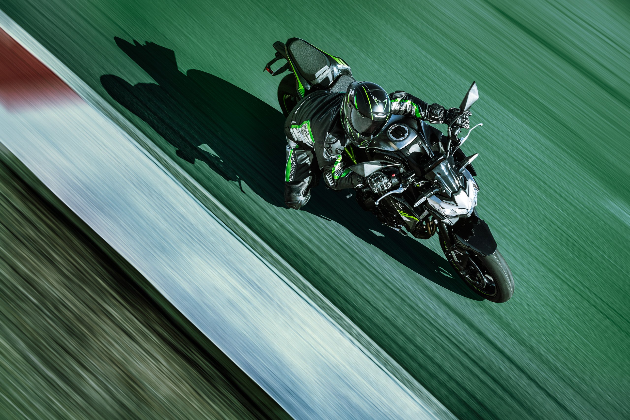 Kawasaki Z900 Dan Z900 SE: Harga Lebih Murah Di Indonesia, Kenapa? Kawasaki Z900 Dan Z900 SE: Harga Lebih Murah Di Indonesia, Kenapa?