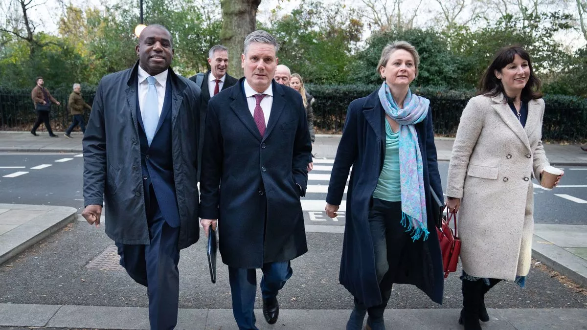 Keir Starmer's New Immigration Policy: A Response To The Farage Threat Keir Starmer's New Immigration Policy: A Response To The Farage Threat