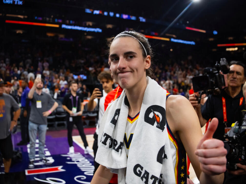 Kelsey Plum And Kate Martin's Heartwarming Courtside Moment Kelsey Plum And Kate Martin's Heartwarming Courtside Moment