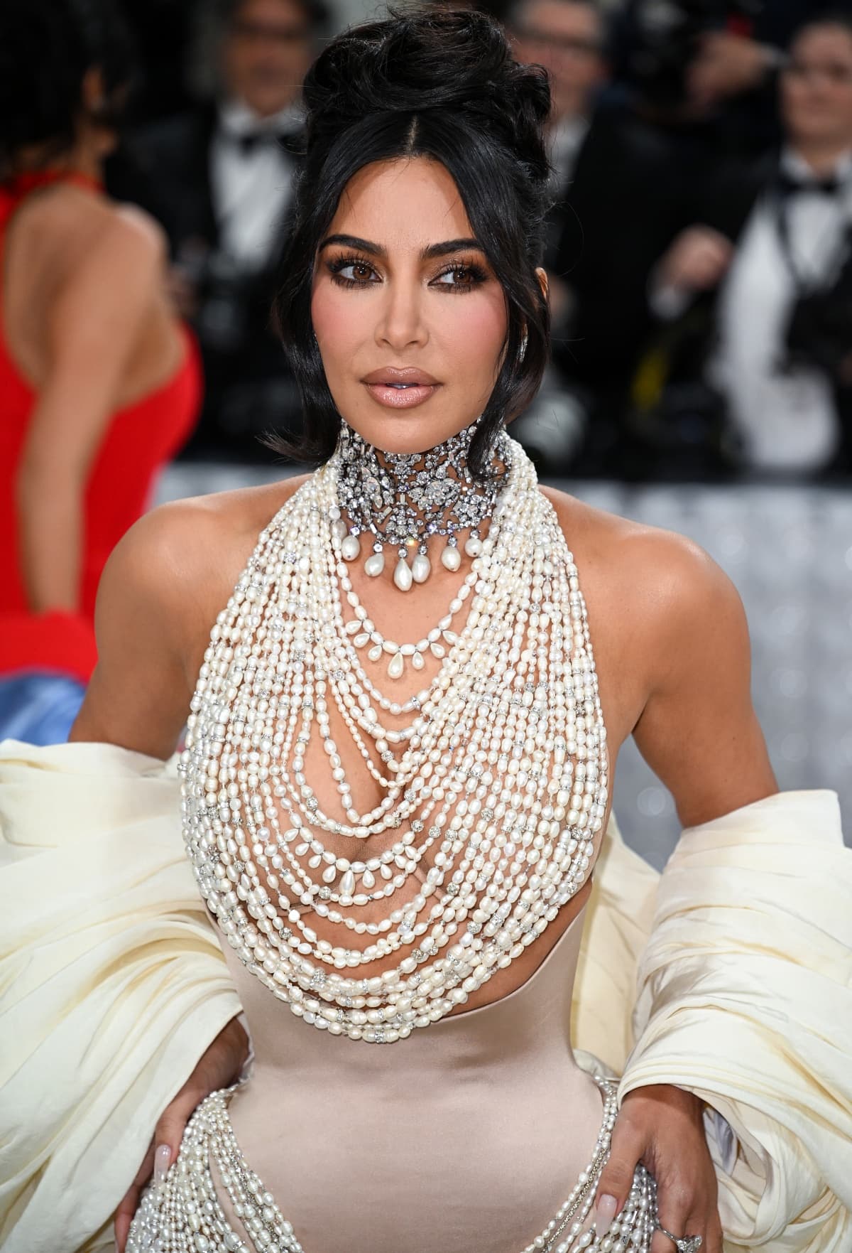 Kim Kardashian Prepares For Met Gala 2025 With Laser Treatment Kim Kardashian Prepares For Met Gala 2025 With Laser Treatment