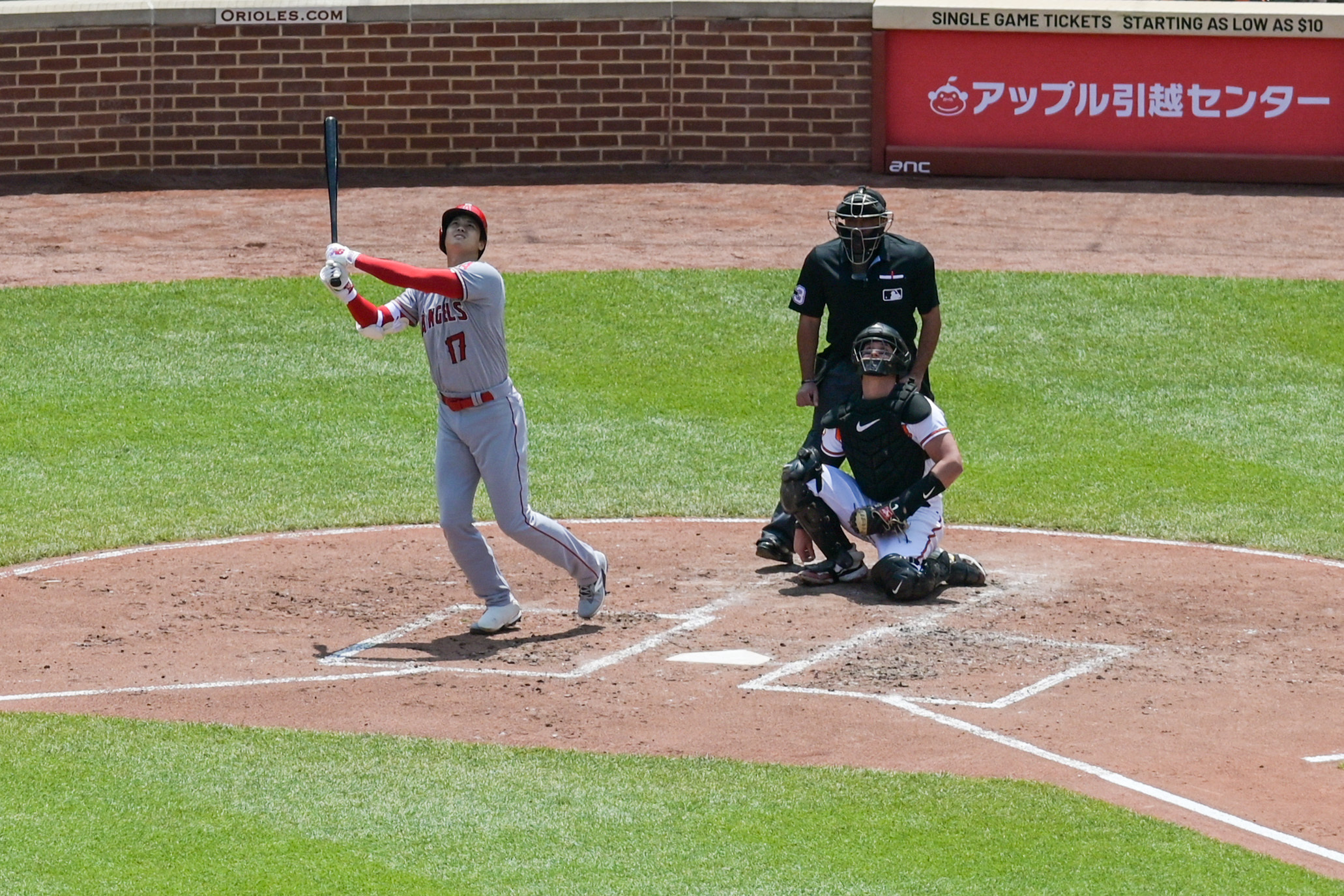 Kyren Pari's Clutch Homer Delivers Angels Win Over White Sox In Rainy Game Kyren Pari's Clutch Homer Delivers Angels Win Over White Sox In Rainy Game