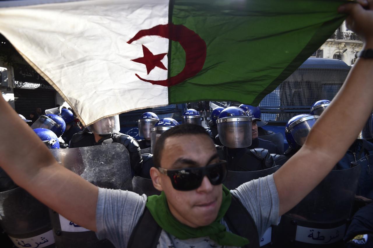 L'Impact Des Tensions France-Algérie Sur La Côte-d'Or L'Impact Des Tensions France-Algérie Sur La Côte-d'Or