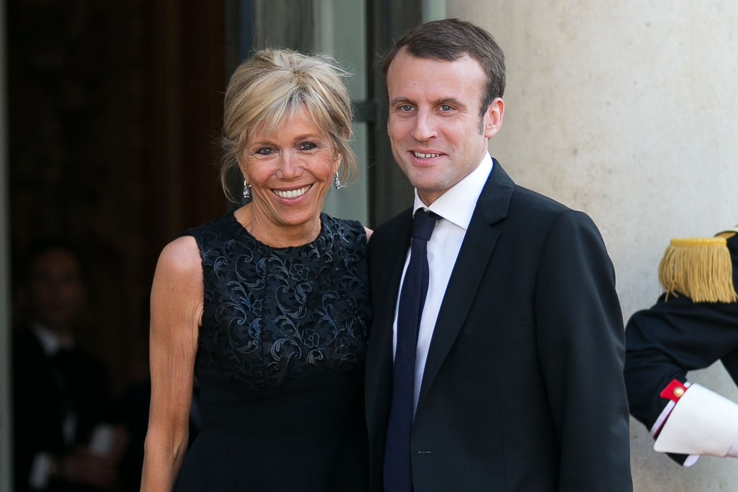 L'intimité De Brigitte Et Emmanuel Macron : Des Confidences Après Des Années De Mariage L'intimité De Brigitte Et Emmanuel Macron : Des Confidences Après Des Années De Mariage