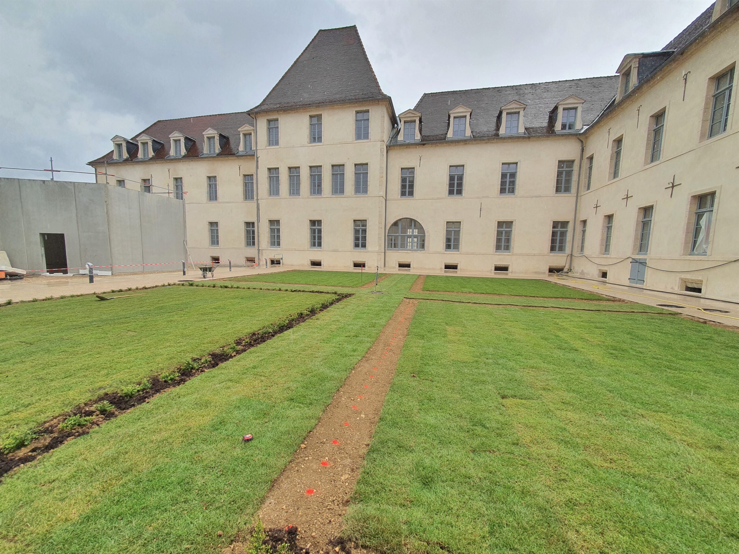 La Ville De Dijon Et La Cité De La Gastronomie : Gestion De Crise Et Soutien Aux Entreprises La Ville De Dijon Et La Cité De La Gastronomie : Gestion De Crise Et Soutien Aux Entreprises