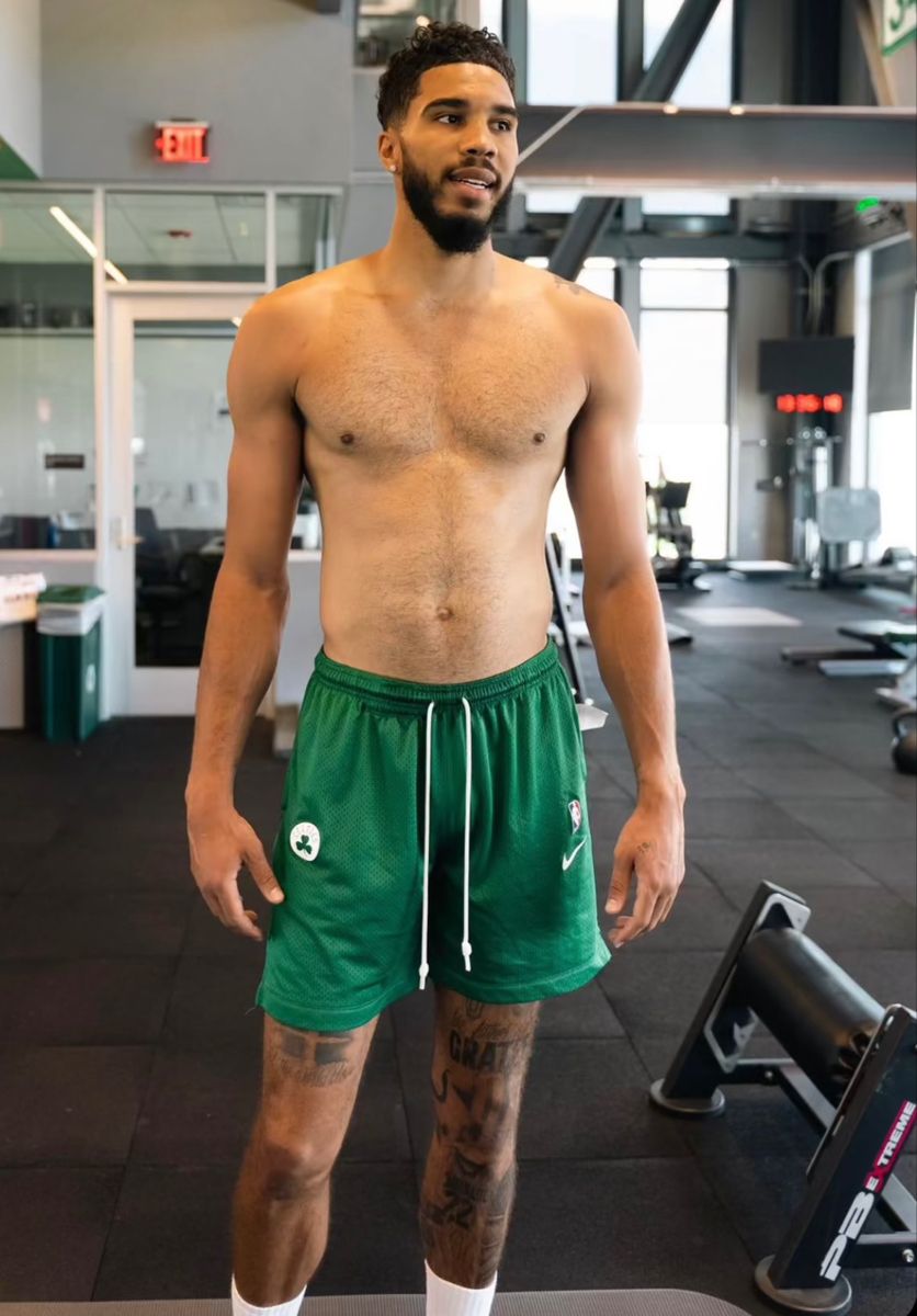 Lakers Vs. Celtics: TNT Announcers' Funny Commentary On Jayson Tatum Lakers Vs. Celtics: TNT Announcers' Funny Commentary On Jayson Tatum