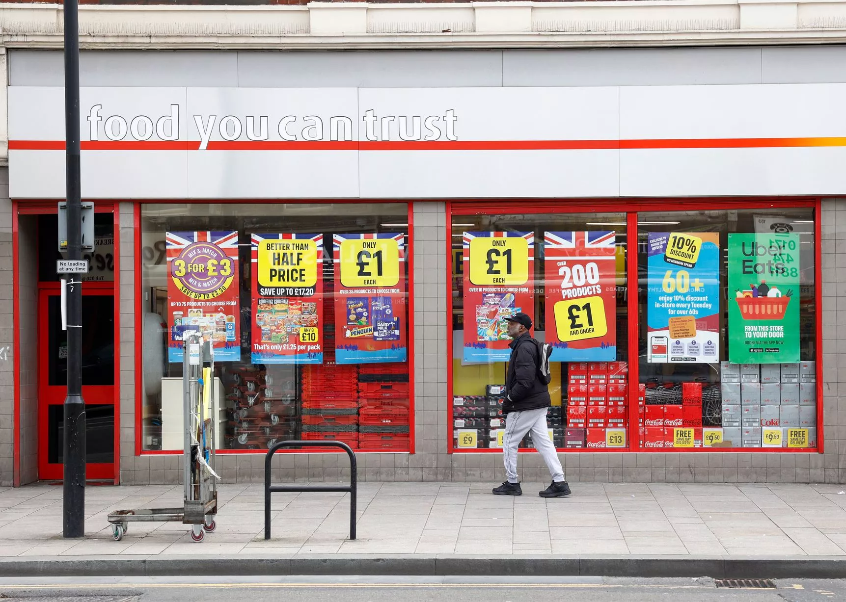Large-Scale Firefighters' Response To East London High Street Shop Fire