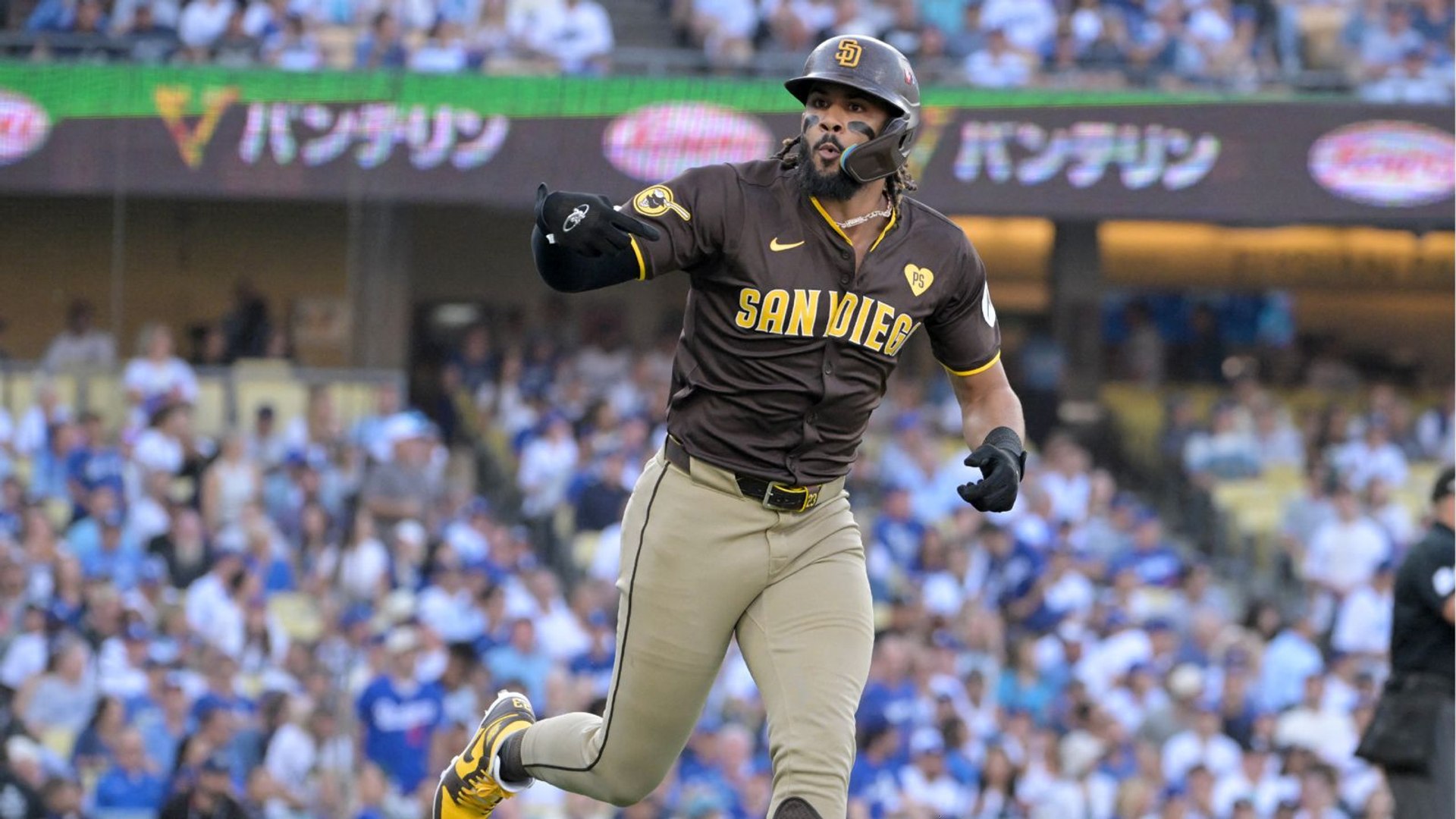 Late-Inning Rally Propels Padres To Victory Over Cubs Late-Inning Rally Propels Padres To Victory Over Cubs