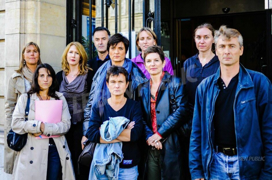 Le Choc Des Camarades : L'histoire Déchirante De L'expulsion De Deux Collégiens Et Leur Mère Le Choc Des Camarades : L'histoire Déchirante De L'expulsion De Deux Collégiens Et Leur Mère