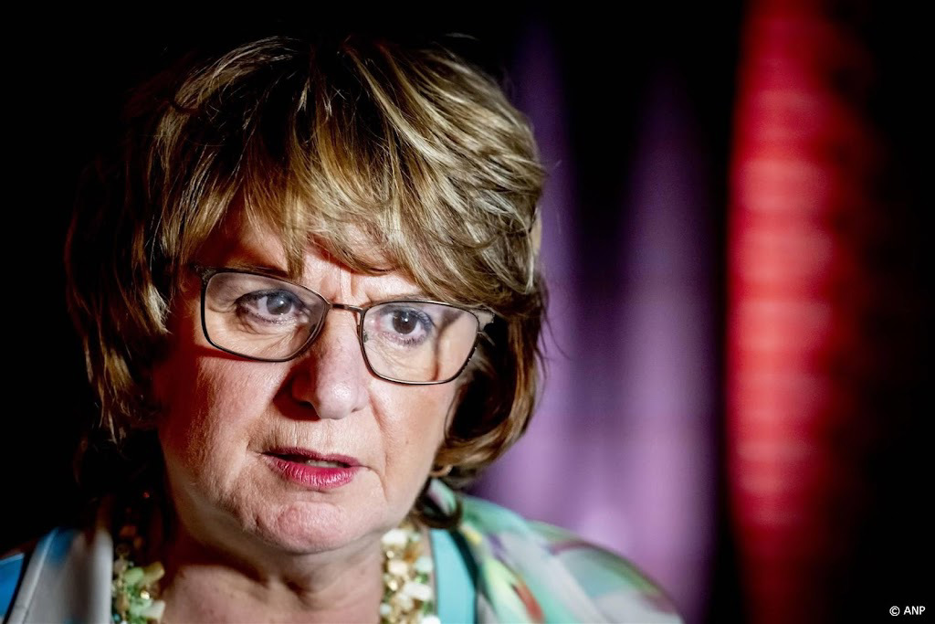 Leeflang-Aangelegenheid: Bruins Moet Met NPO Toezichthouder In Overleg Leeflang-Aangelegenheid: Bruins Moet Met NPO Toezichthouder In Overleg
