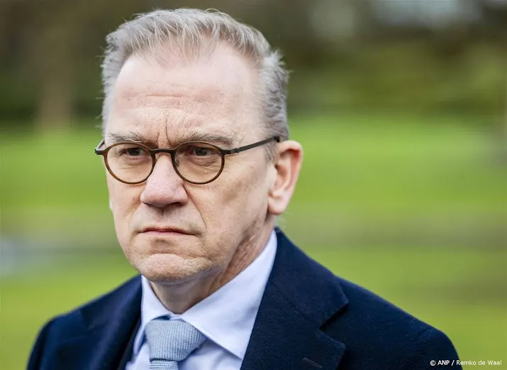 Leeflang-affaire: Bruins Eist Spoedoverleg Met NPO Leeflang-affaire: Bruins Eist Spoedoverleg Met NPO