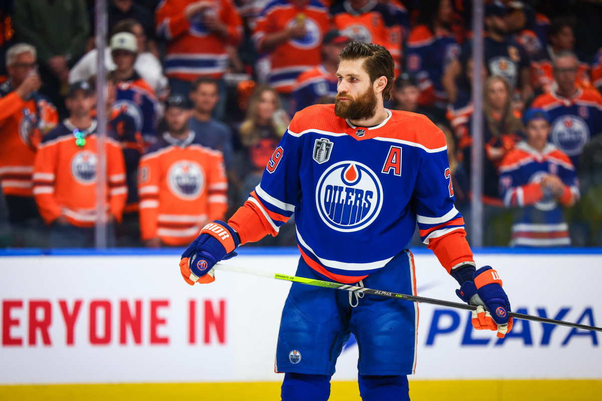 Leon Draisaitl Injury: Oilers' Star Out Against Winnipeg Leon Draisaitl Injury: Oilers' Star Out Against Winnipeg