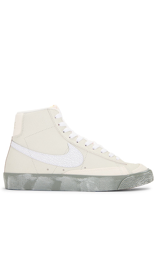 Limited-Time Offer: Nike Sneakers From $39 At Revolve Limited-Time Offer: Nike Sneakers From $39 At Revolve