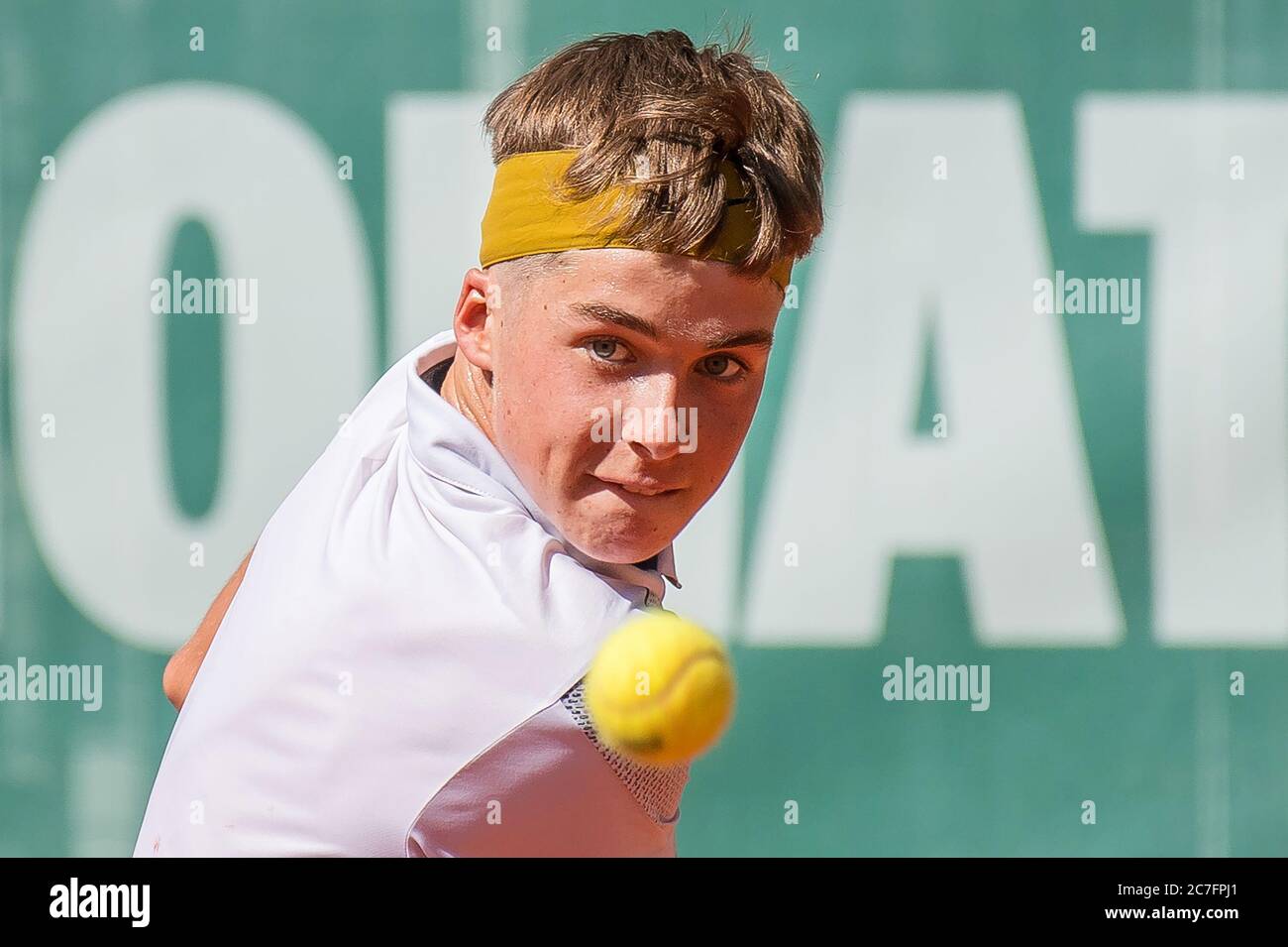 Lithuanian Gaubas Scores Victory Over Shapovalov At Italian Open Lithuanian Gaubas Scores Victory Over Shapovalov At Italian Open