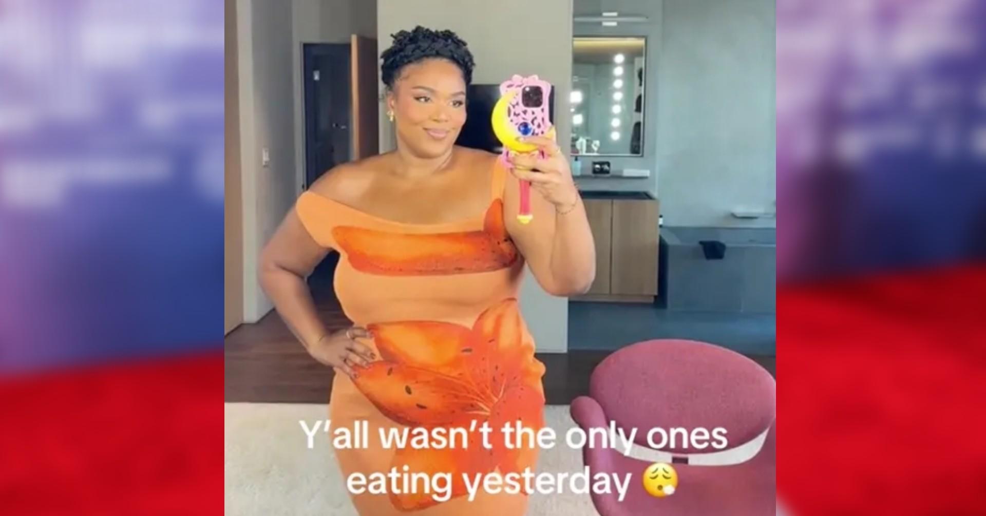 Lizzo Flaunts Hourglass Figure During Los Angeles Performance Lizzo Flaunts Hourglass Figure During Los Angeles Performance