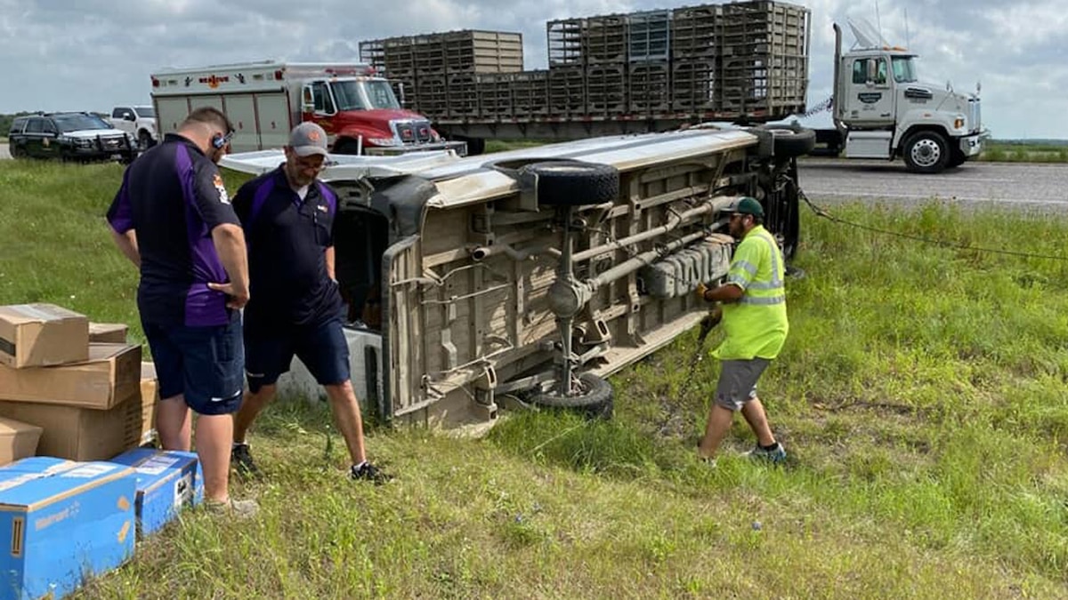 M6 Traffic Chaos: Van Overturns, Causing Significant Delays M6 Traffic Chaos: Van Overturns, Causing Significant Delays
