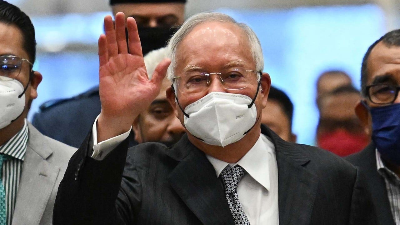 Malaysia's Najib Razak Faces New Allegations In French Submarine Bribery Probe Malaysia's Najib Razak Faces New Allegations In French Submarine Bribery Probe