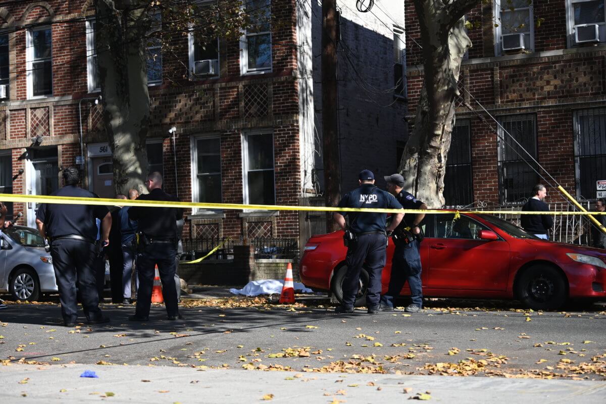 Man Found Dead In Brooklyn Bridge Park: Gunshot Wound To Head Man Found Dead In Brooklyn Bridge Park: Gunshot Wound To Head