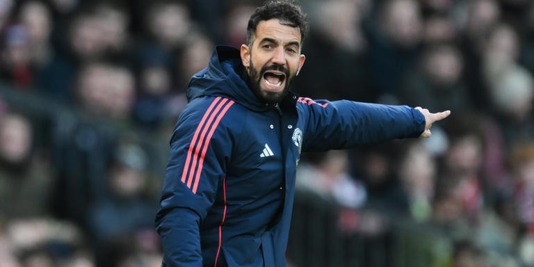Man Utd Star Criticised For Clumsy Error: Man Utd Star Criticised For Clumsy Error: