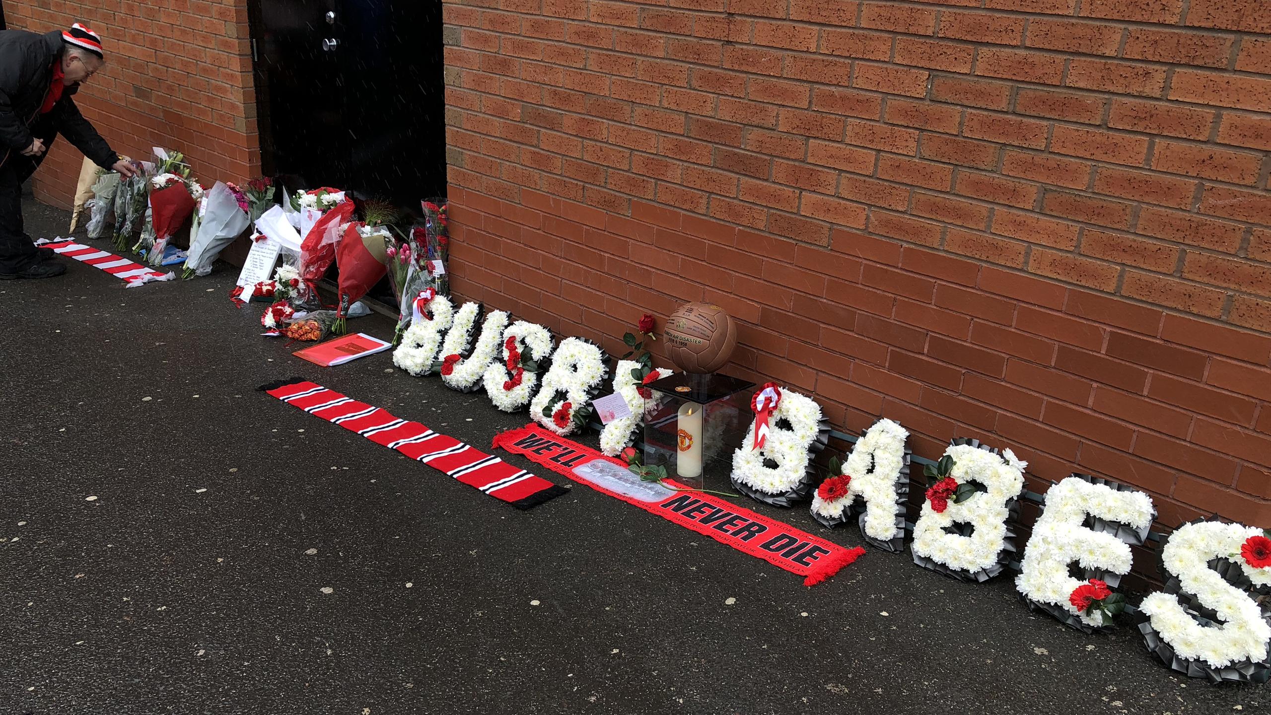 Manchester United And Bayern Munich Pay Tribute To Poppy Atkinson Manchester United And Bayern Munich Pay Tribute To Poppy Atkinson