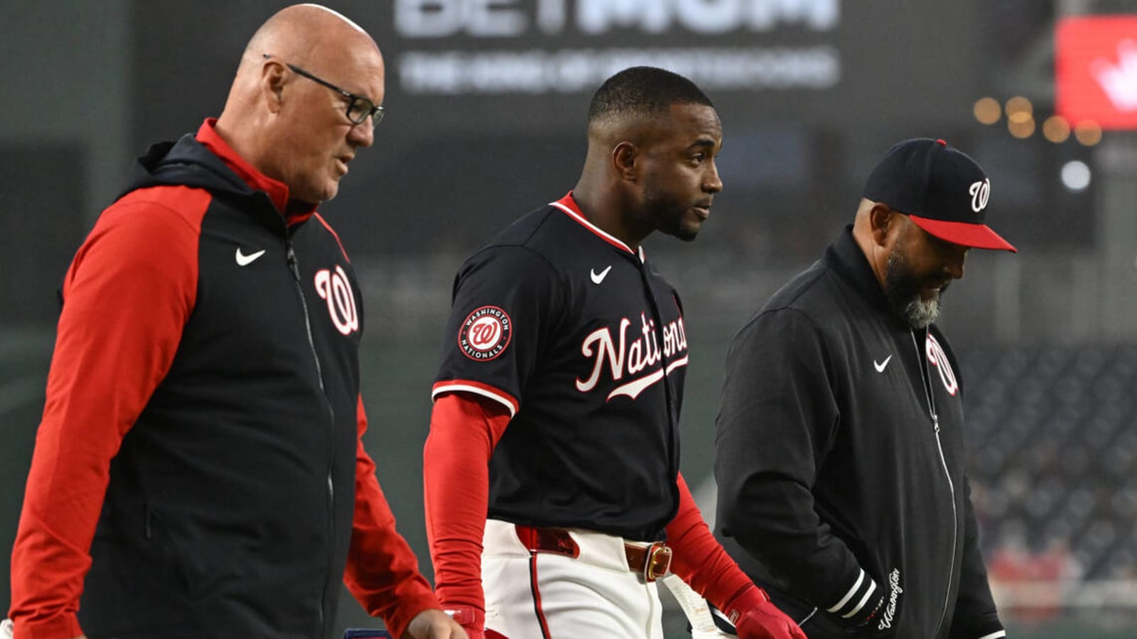 Mariner Victor Robles Suffers Injury Following Diving Catch At Oracle Park Mariner Victor Robles Suffers Injury Following Diving Catch At Oracle Park