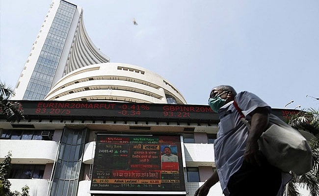 Market Rally: Sensex, Nifty Close Higher; UltraTech Cement's Decline Market Rally: Sensex, Nifty Close Higher; UltraTech Cement's Decline