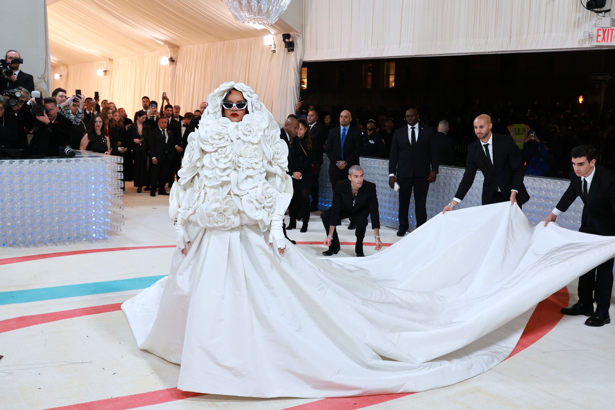 Met Gala 2023: Rihanna Announces Third Pregnancy Met Gala 2023: Rihanna Announces Third Pregnancy