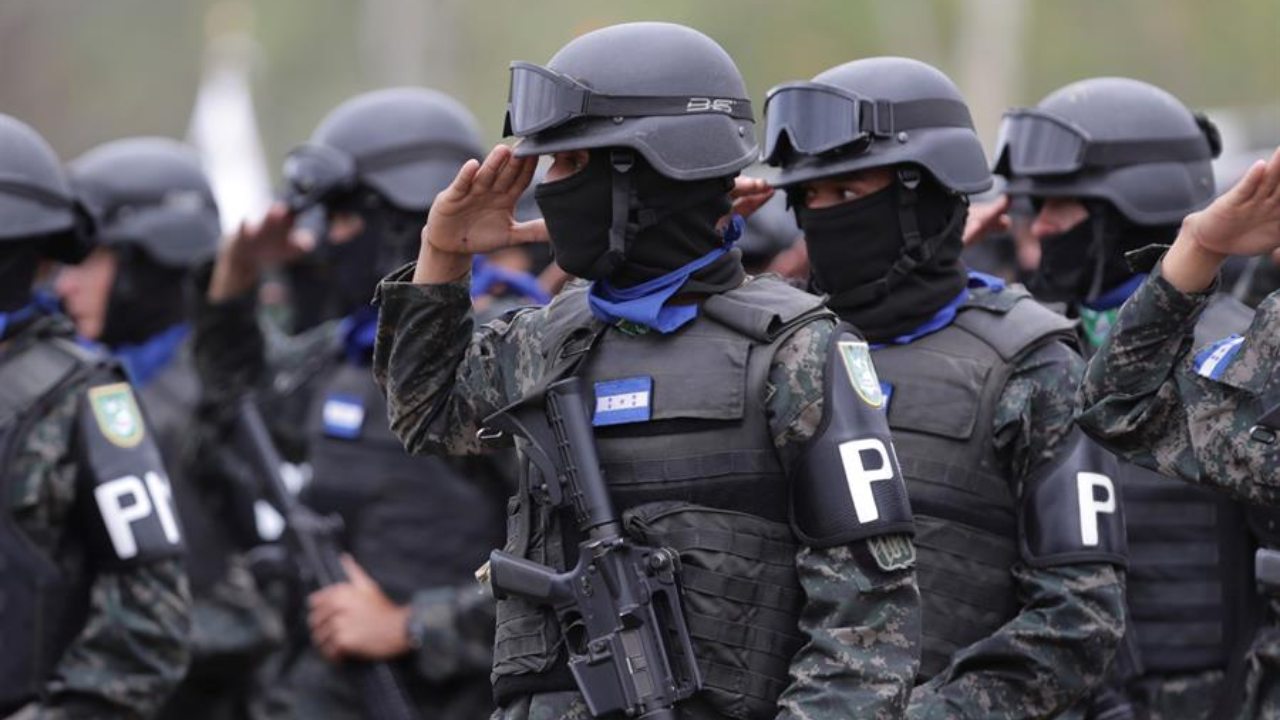 Militarización Del CNE: ¿Control De Las Fuerzas Armadas Sobre El Proceso Electoral? Militarización Del CNE: ¿Control De Las Fuerzas Armadas Sobre El Proceso Electoral?