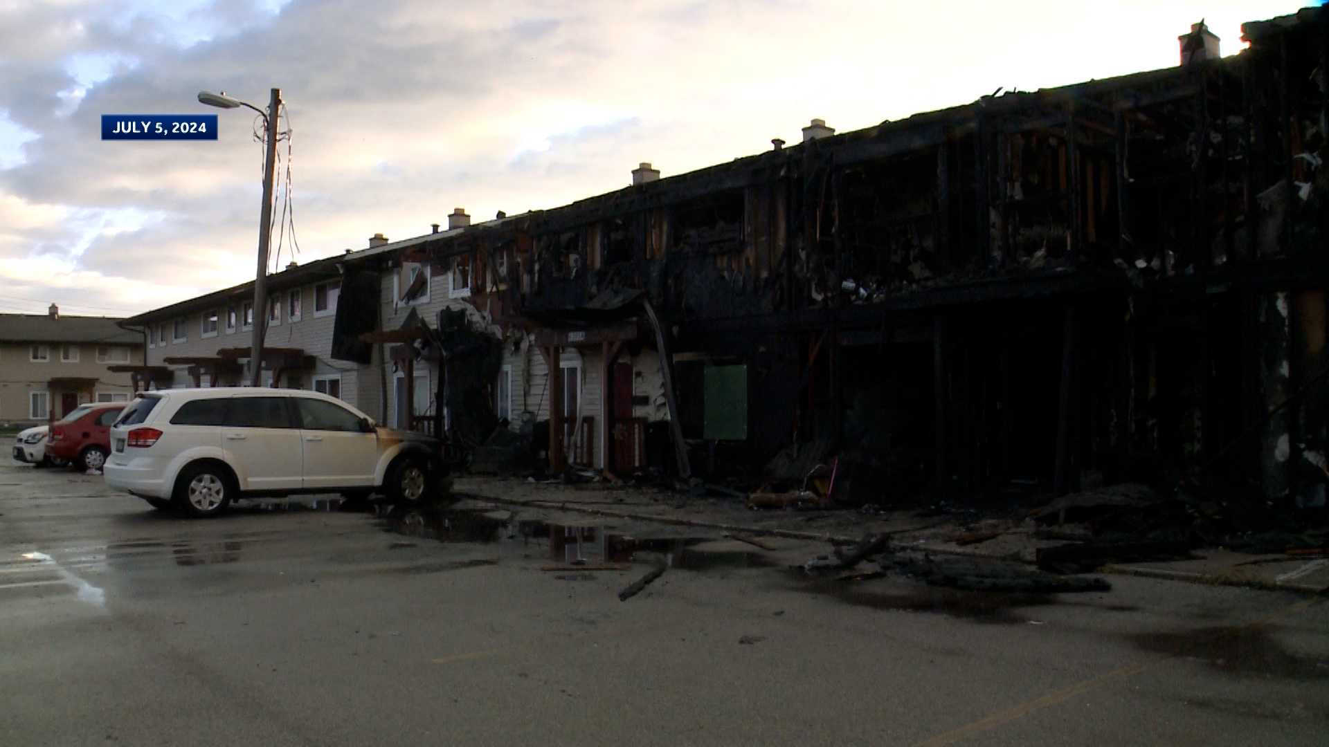 Milwaukee Apartment Fire: 4 Dead, Hundreds Displaced Milwaukee Apartment Fire: 4 Dead, Hundreds Displaced