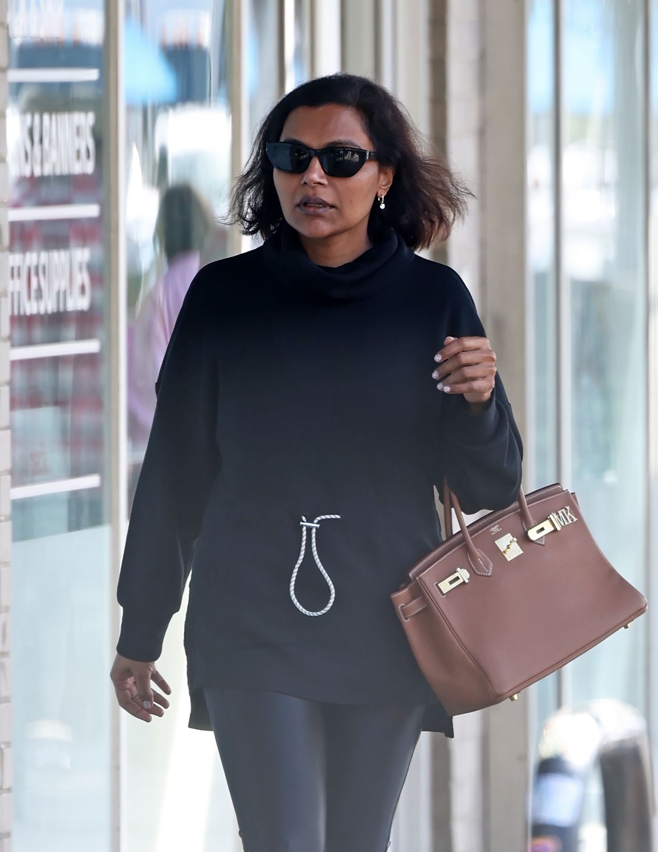 Mindy Kaling's Dramatic Weight Loss: Before & After Mindy Kaling's Dramatic Weight Loss: Before & After