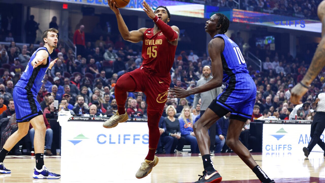 Mitchell And Mobley Lead Cavaliers To Dominant Win Over Knicks Mitchell And Mobley Lead Cavaliers To Dominant Win Over Knicks