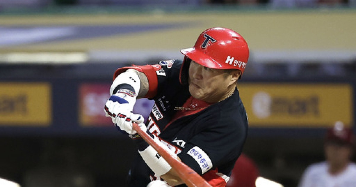 이정후 MLB 2루타 1위 등극: 벌써 6번째 기록 경신 이정후 MLB 2루타 1위 등극: 벌써 6번째 기록 경신