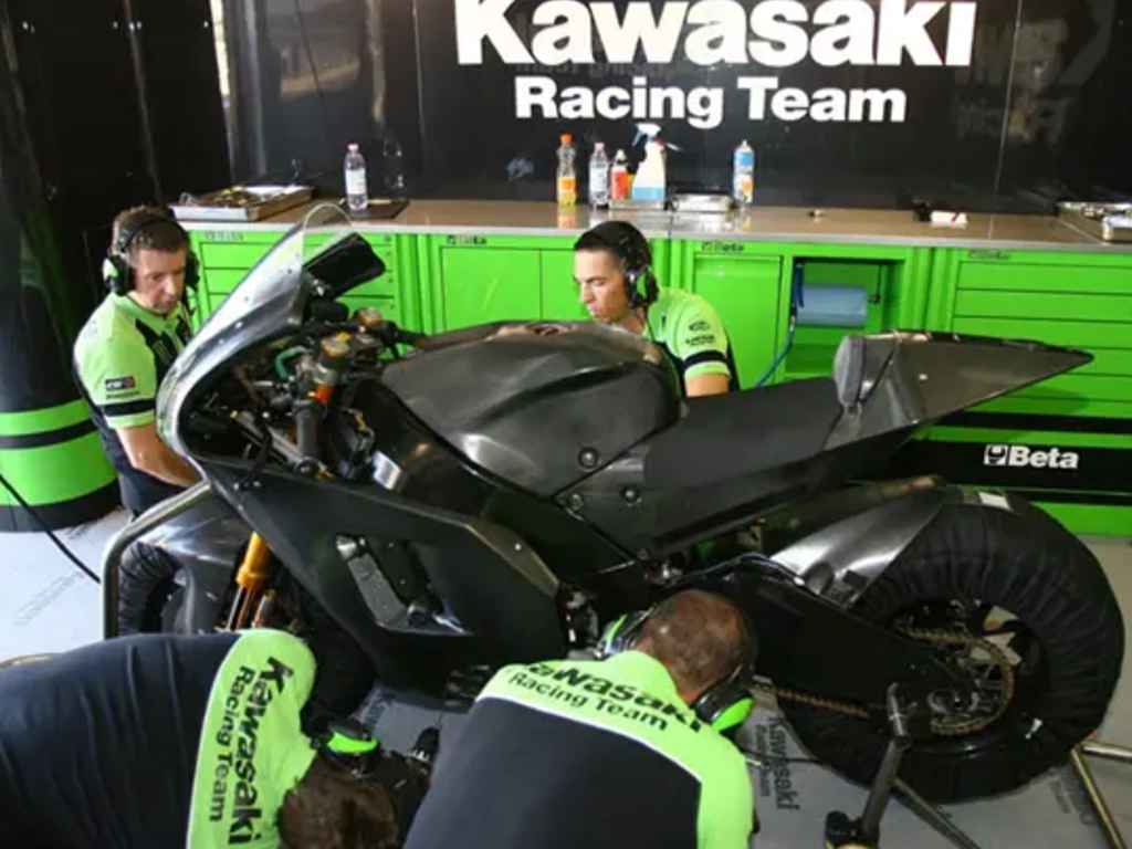 Motor Sport 197 HP: Mengapa Kawasaki Z H2 Tidak Dijual Di Indonesia? Motor Sport 197 HP: Mengapa Kawasaki Z H2 Tidak Dijual Di Indonesia?