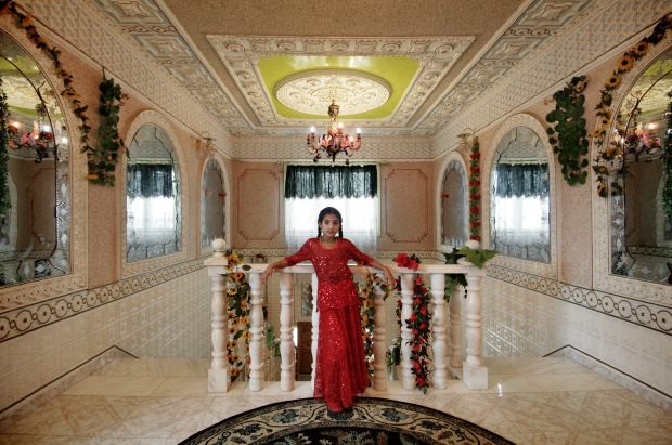 MTV Cribs: A Look Inside The Homes Of Wealthy Celebrities MTV Cribs: A Look Inside The Homes Of Wealthy Celebrities