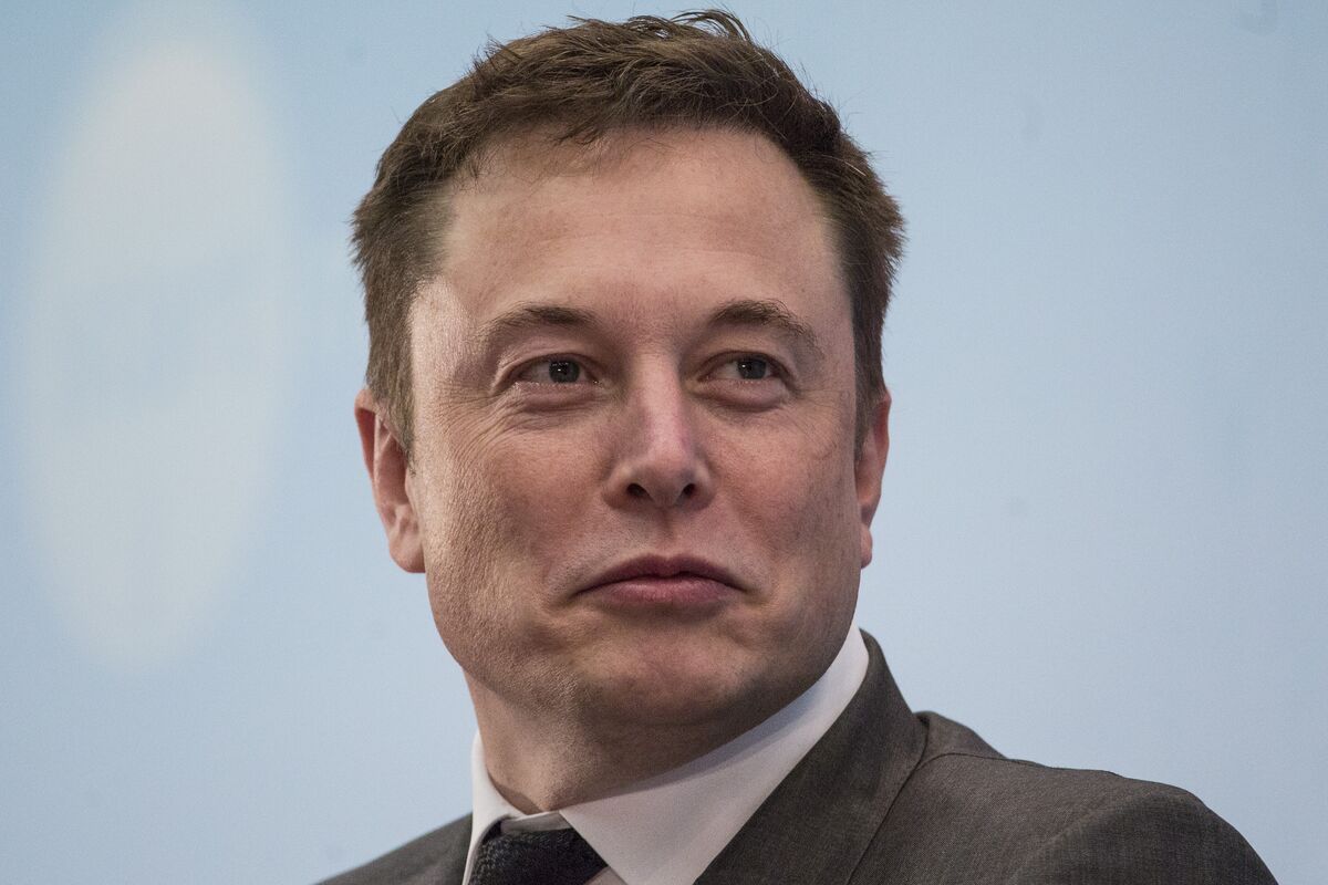 Musk's Uncomfortable Saudi Meeting With Trump Musk's Uncomfortable Saudi Meeting With Trump