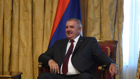 Напад На Дјецу У БиХ: Тадић Осуђује Шмита Због Инертности Напад На Дјецу У БиХ: Тадић Осуђује Шмита Због Инертности